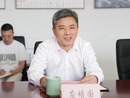 【20240929】嘉通集團(tuán)與城南街道簽約地塊合作開發(fā)項(xiàng)目，經(jīng)開區(qū)黨工委副書記、政法委書記應(yīng)培國(guó)（李阿梅攝）.jpg